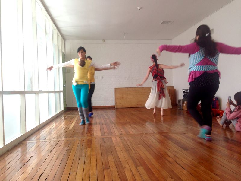 Danza con fular